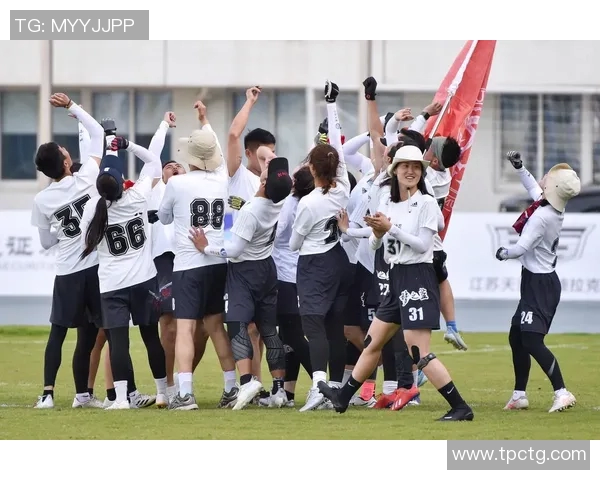 南京飞盘队技术实力飙升创造历史新高引领全国飞盘发展潮流