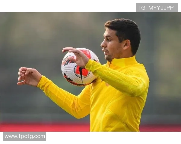 足球明星如何在忙碌的职业生涯中陪伴孩子成长与教育的秘诀分享